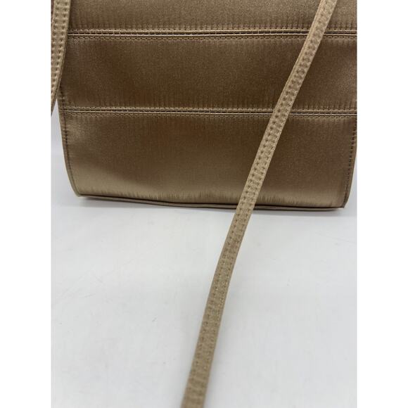 Y2K Nine West Beige Metallic Shoulder Bag Purse, Twist closure bottom spotting - Picture 4 of 10